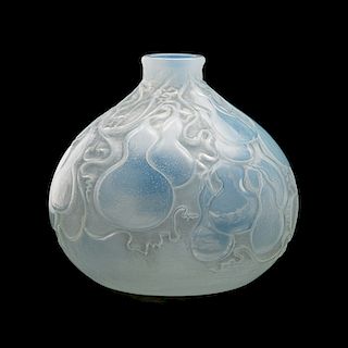 LALIQUE "Courges" vase, cased opalescent