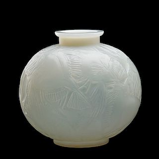 LALIQUE "Poissons" vase