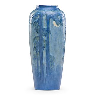 NEWCOMB COLLEGE Scenic vase