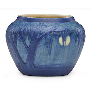 NEWCOMB COLLEGE Scenic vase with full moon