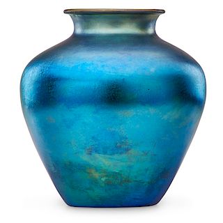 STEUBEN Large blue Aurene vase