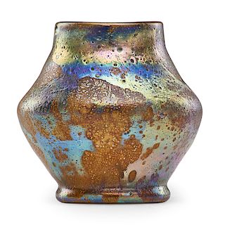 TIFFANY STUDIOS Cypriote glass vase