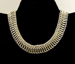 14 K Gold Ladies Necklace