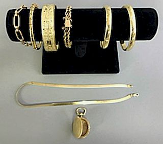Fine Gold Jewelry Grouping
