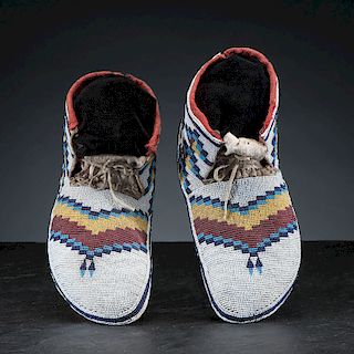 Cree Beaded Hide Soft-Soled Moccasins