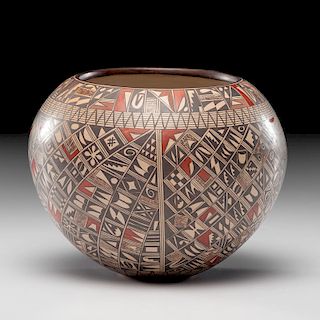 Rondina Huma (Hopi-Tewa, b. 1947) Pottery Jar, From the Collection of William H. Saunders, M.D. and Putzi Saunders, Ohio