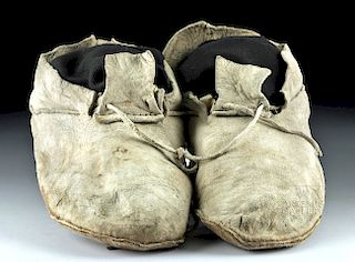 19th C. Native American Plains Indian Hide Moccasins
