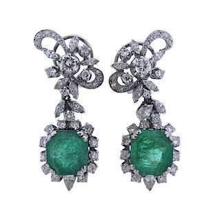 18K Gold Diamond Emerald Dangle Earrings