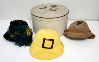 3 VINTAGE 1940-50 LADIES HATS