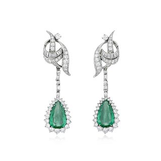 A Pair of Diamond and Emerald Drop Platinum Earclips