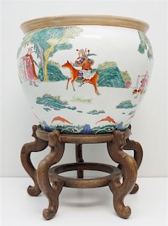 FAMILLE VERTE CHINESE FISH BOWL ON STAND