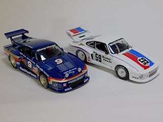 2PC Exoto Racing 1:18 Porsche 935 Diecast Car