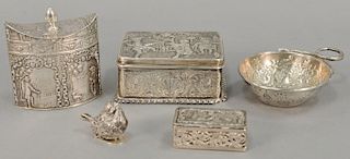 Silver lot with three covered boxes, 9.7 t oz.