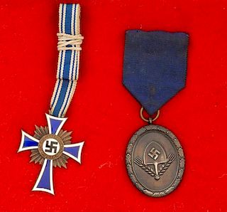 German WWII Mother's Cross and RAD Medal 