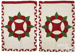 Pair of patchwork star variant pillow shams