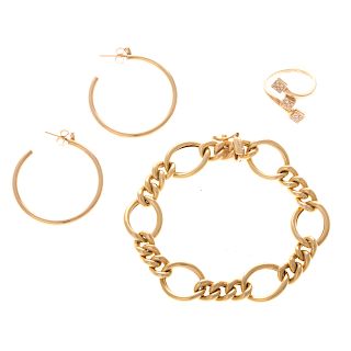A Lady's Suite of Classic Jewelry in 14K Gold