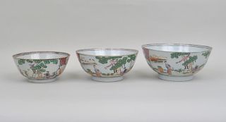 Set Three Chinese Export Porcelain Graduated Bowls