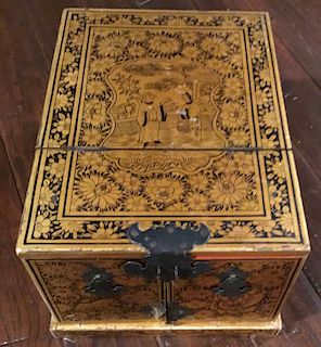Gilded Chinese Cosmetic Box, 20th Century