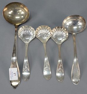 Five N. Harding Boston coin silver ladles. 
length 7 1/4 in. to 11 1/2 in., 
14.7 total troy ounces