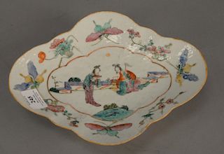 Chinese export porcelain footed serving dish having painted butterflies around center with two guanyin in courtyard, exterior painte...