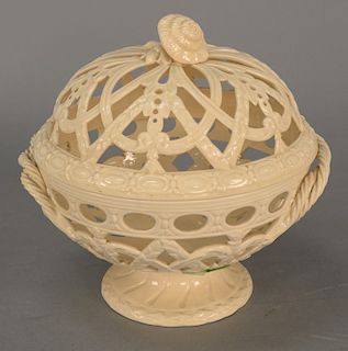 Wedgwood covered chestnut basket having floral finial and two twisted handles, early 19th century.  height 9 1/2 in., diameter 9 in.