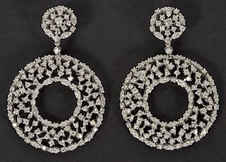 Impressive 8 Ct Diamond & 18Kt Gold Earrings