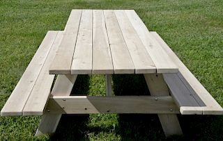 Cedar Amish made picnic table
