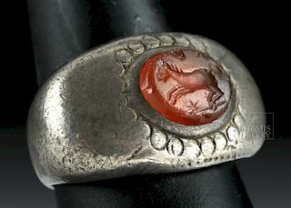 Roman Silver and Carnelian Intaglio Ring - 12.1 g