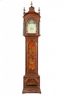 English grandfather clock with lacquered wood case, second  Reloj de caja alta inglés en madera lacada con "chinoiserie