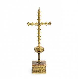 Processional cross in gilt bronze, 16th Century Cruz procesional en bronce dorado, del siglo XVI