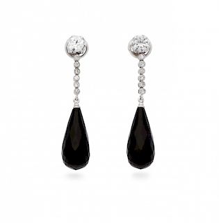 Onyx and diamonds long earrings Pendientes largos de ónix y diamantes 