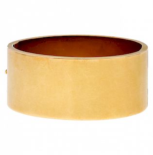 Gold bangle bracelet, first third of the 20th Century  Pulsera esclava en oro, del primer tercio del siglo XX
