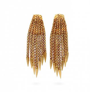 Gold long earrings, circa 1970 Pendientes largos en oro, hacia 1970
