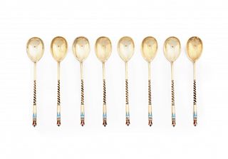 Eight Russian spoons in "cloisonné" enemelled silver, late  Ocho cucharas rusas en plata esmaltadas en "cloisonné", de 