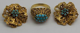 JEWELRY. 18kt Gold and Turquoise Suite of Jewelry.