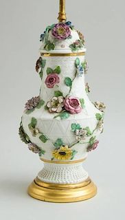 CONTINENTAL PORCELAIN TABLE LAMP, PROBABLY GERMAN