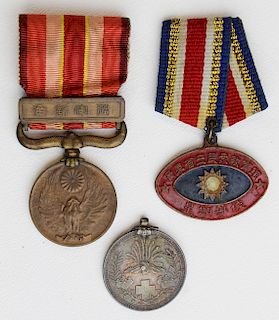 WWII Japanese, Chinese war medals