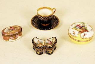 GROUP OF 3 CONTINENTAL PORCELAIN BOXES