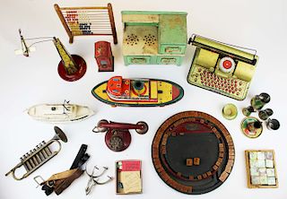 Group of various tin lithograph toys