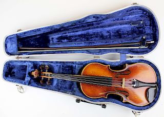 1977 West German half size violin with bow