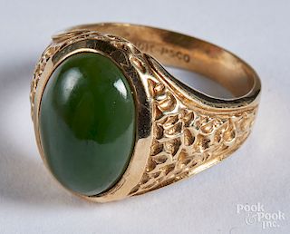 10K gold and jade men's ring
