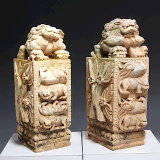 Pair marble guardian foo lions