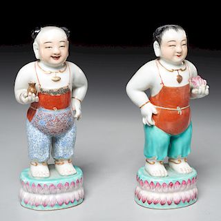 Pair Chinese Hoho boy figures