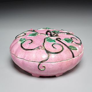 Chinese porcelain gourd box