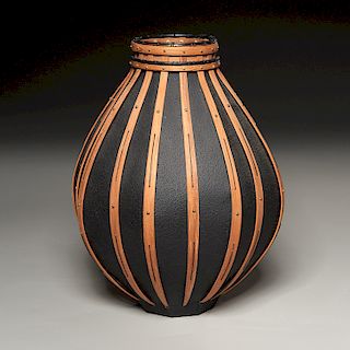 Sharon & Leon Niehues basket vase