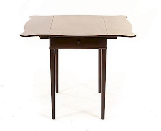 A Georgian Style Mahogany Pembroke Table, Height 28 x width 30 x depth 19 inches (closed).