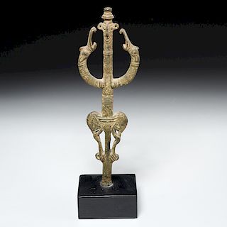 Ancient "Master of Animals" standard finial