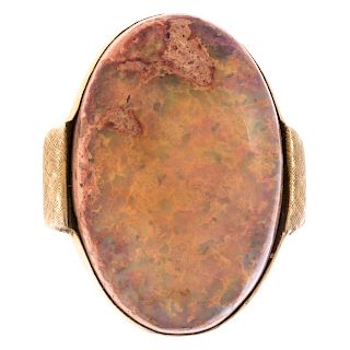 A Ladies 14K Large Mexican Opal Ring