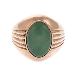 A Gent's Very Fine Jade Ring in Gold