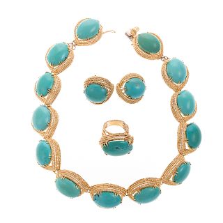 A Rare Ladies 18K Turquoise Suite of Jewelry